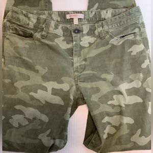 Banana Republic Heritage Camo pants Size 30 zipper ankle 5 Pocket EUC